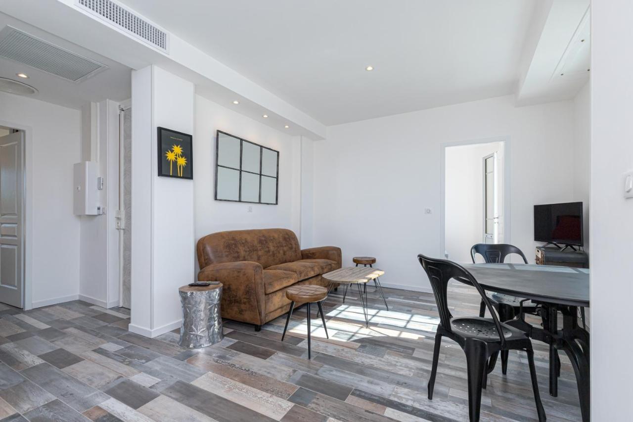 Squared Head-Apartment With Terrace In Nice Exterior foto